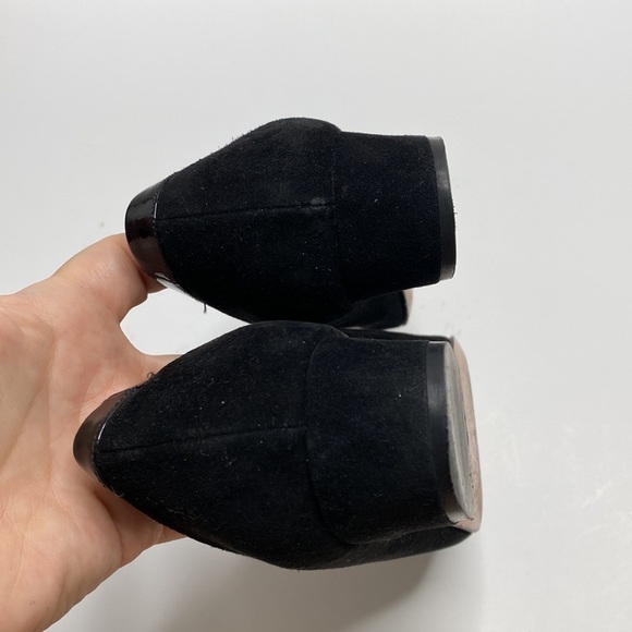 Bruno Magli Jenny Black Suede Low Heeled Bow Pumps Sz 9 AAA - Picture 10 of 10